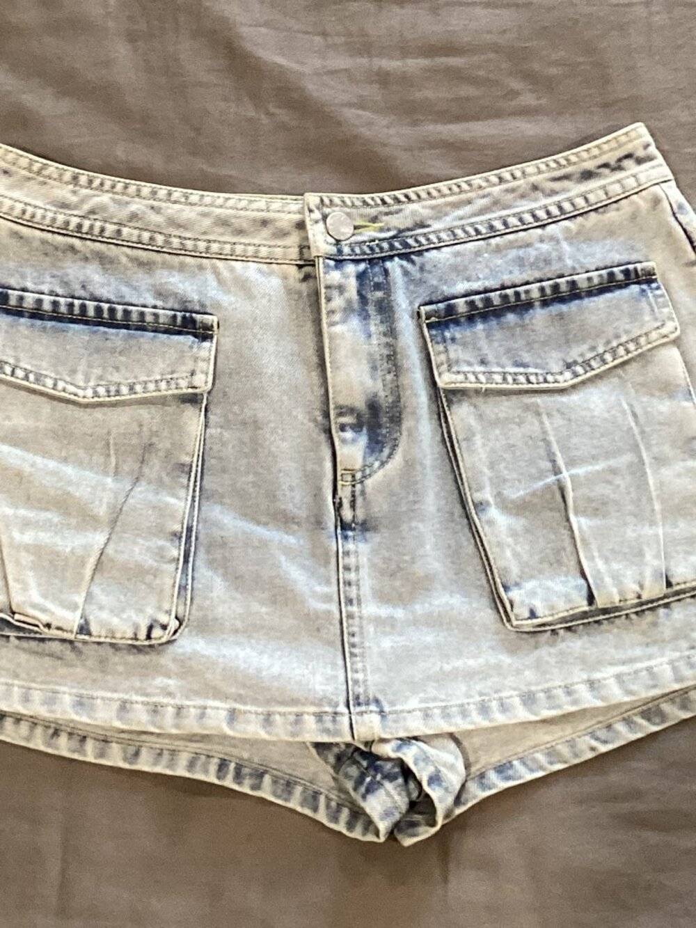Calypso Light Wash Blue Denim Jean Skort With Front Cargo Pockets - Medium